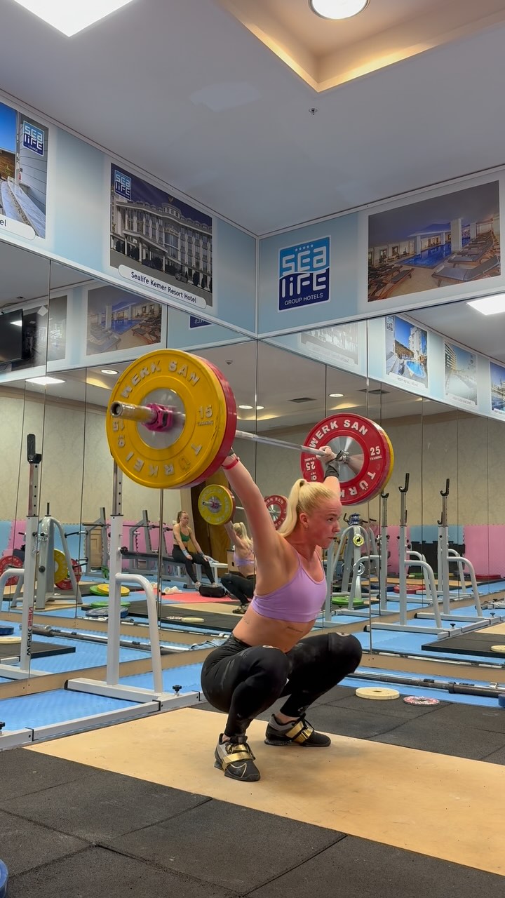 Successful training camp in Turkey🇹🇷❤️💫

Here are my favourite lifts from the trip🏋🏼‍♀️🩷